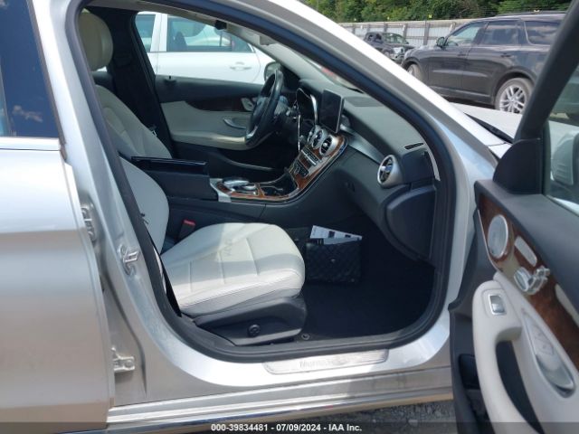 WDDWF4JB5HR252680 Mercedes-Benz C 300 Luxury/sport