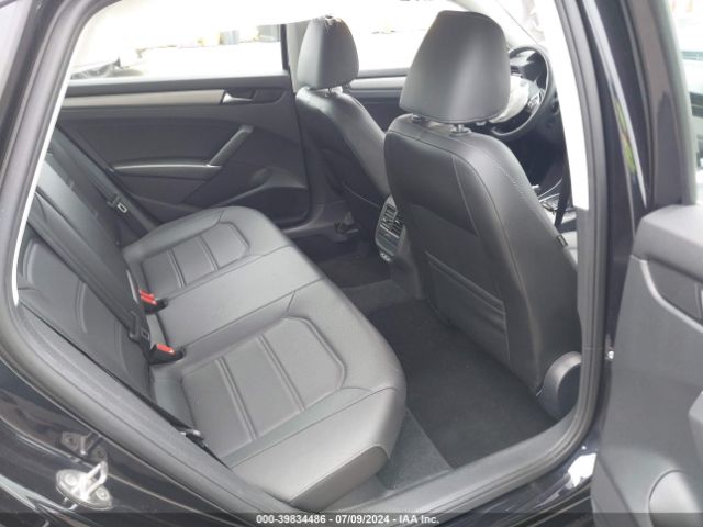 1VWSA7A3XNC008746 Volkswagen Passat 2.0t Se