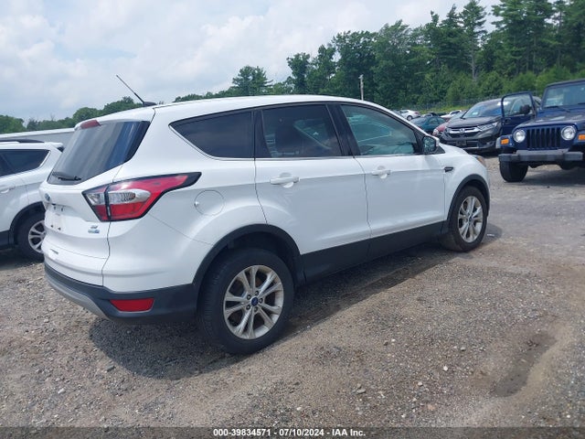 Ford ESCAPE SE 2017 1FMCU9GD7HUC17141 Image 4