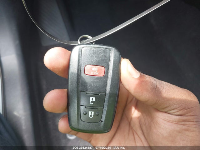 Toyota Prius Le 2019 JTDKARFU0K3100539 Image 11