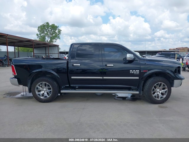 1C6RR7NM7KS704499 RAM 1500 Classic Laramie  4x4 5'7 Box