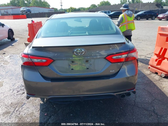 Toyota CAMRY SE 2018 4T1B11HK6JU065491 Image 16