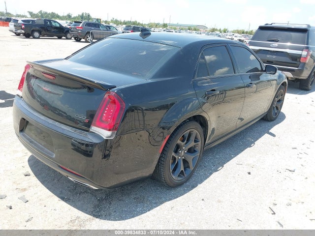 2C3CCABT0PH632962 Chrysler 300 300s