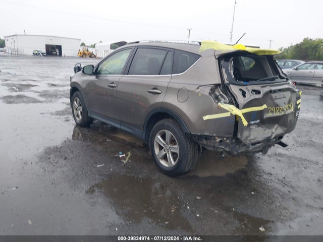 Toyota Rav4 Xle 2015 JTMRFREVXFD148625 Image 3