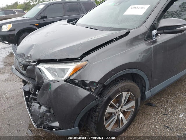 Toyota Rav4 Xle 2018 JTMWFREV6JJ204654 Image 6