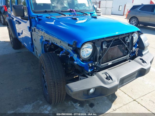 1C4HJXDG7NW224144 Jeep Wrangler Unlimited Sport 4x4