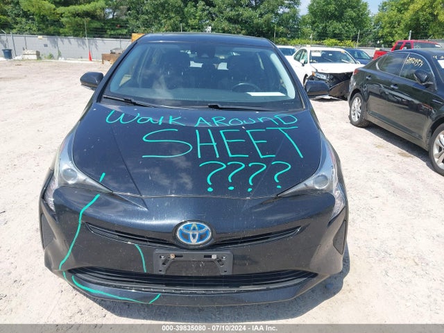 Toyota Prius Three 2016 JTDKARFU3G3502708 Image 13
