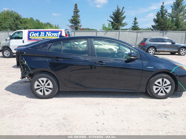 Toyota Prius Three 2016 JTDKARFU3G3502708 Image 14