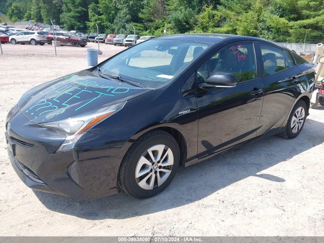Toyota Prius Three 2016 JTDKARFU3G3502708 Image 2