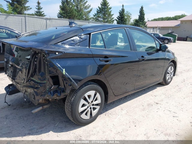 Toyota Prius Three 2016 JTDKARFU3G3502708 Image 4
