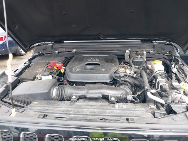 1C4HJXEN5MW546924 Jeep Wrangler Unlimited Sahara 4x4
