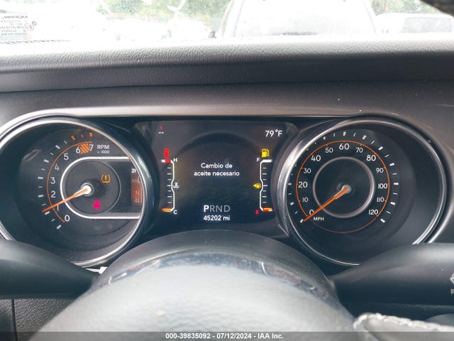 1C4HJXEN5MW546924 Jeep Wrangler Unlimited Sahara 4x4