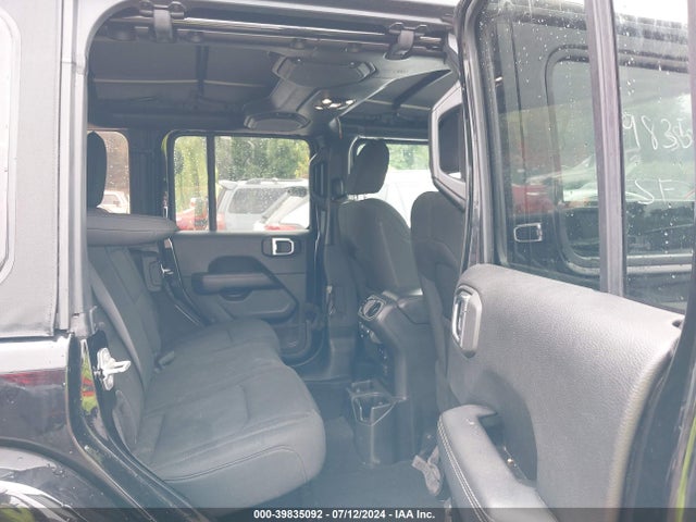 1C4HJXEN5MW546924 Jeep Wrangler Unlimited Sahara 4x4
