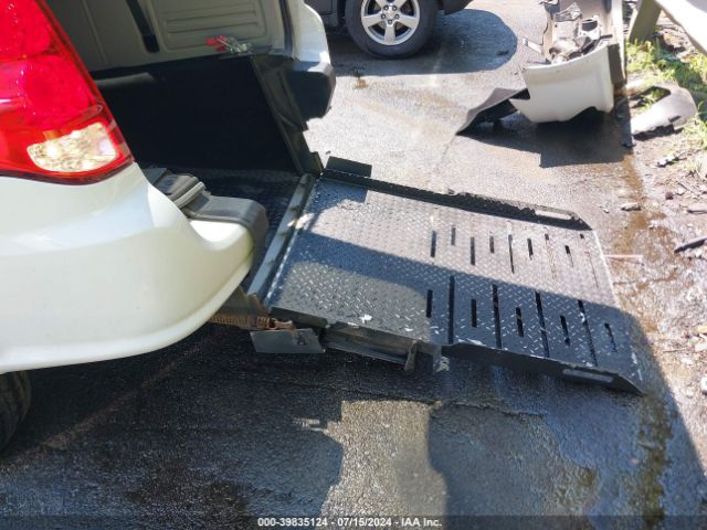 2C4RDGBG4FR689716 Dodge Grand Caravan Se Plus