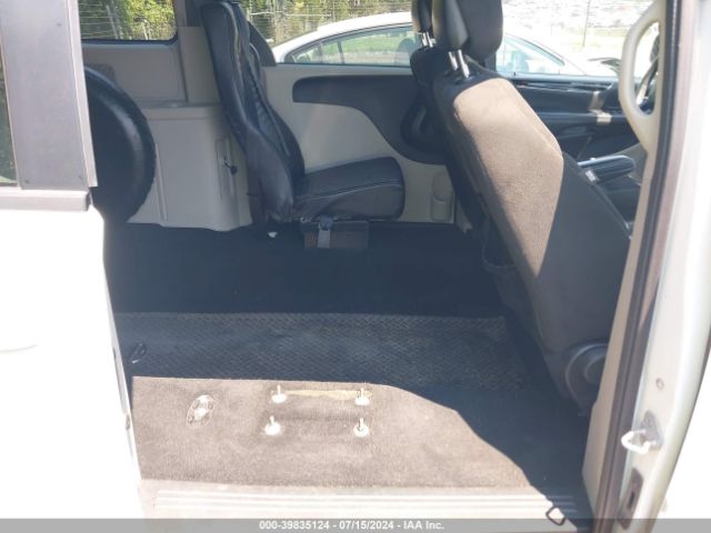 2C4RDGBG4FR689716 Dodge Grand Caravan Se Plus