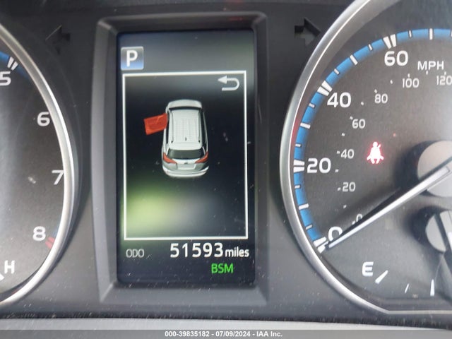 Toyota Rav4 Xle 2018 JTMRFREV0JD258186 Image 7