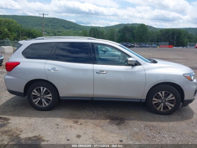 5N1DR2MM9JC607428 Nissan Pathfinder Sv