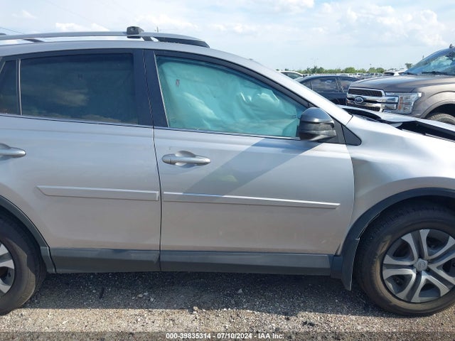 Toyota RAV4 LE 2017 2T3ZFREV0HW357250 Image 13