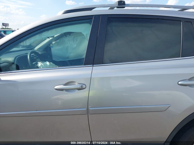 Toyota RAV4 LE 2017 2T3ZFREV0HW357250 Image 14