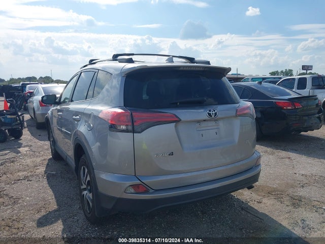 Toyota RAV4 LE 2017 2T3ZFREV0HW357250 Image 3