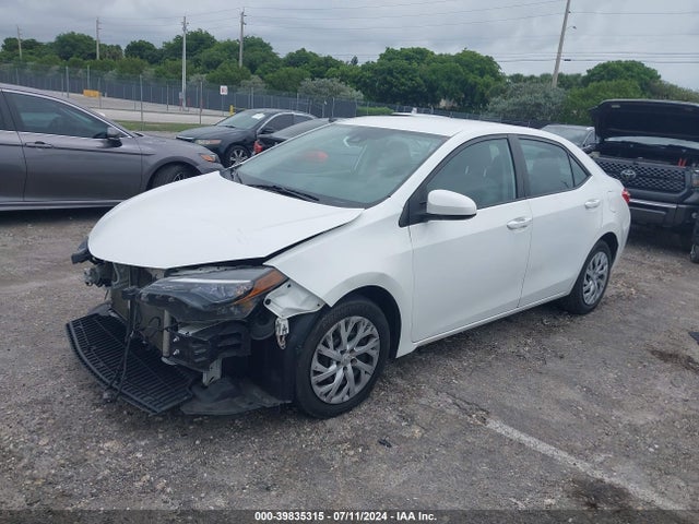 Toyota COROLLA LE 2017 5YFBURHE7HP644548 Image 2