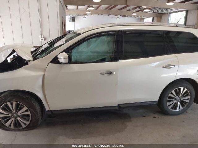 5N1DR2MM4HC663755 Nissan Pathfinder Sv