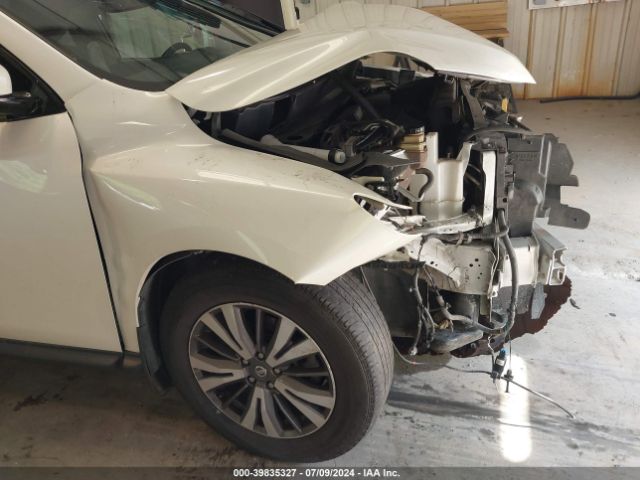 5N1DR2MM4HC663755 Nissan Pathfinder Sv