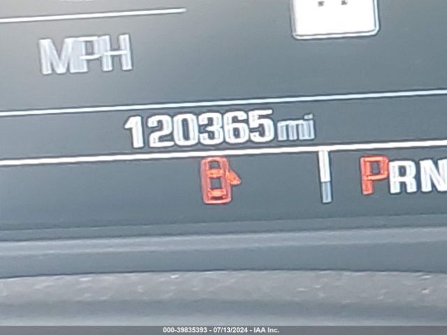 1GNSCHKC9KR143735 Chevrolet Suburban Lt