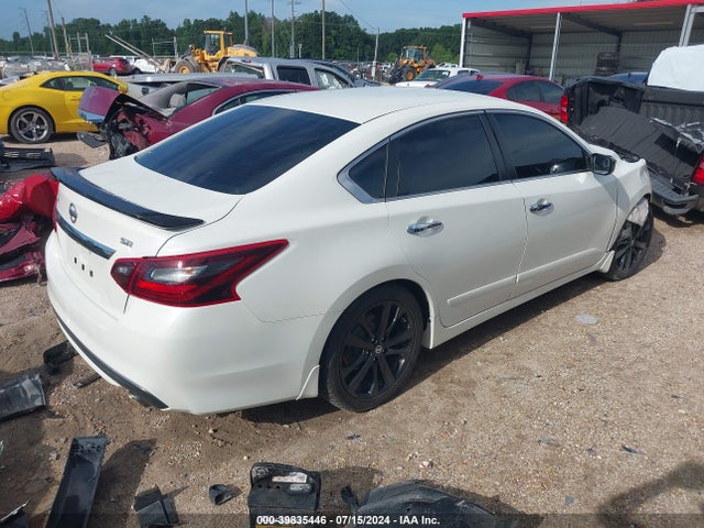 Nissan Altima 2.5 Sr 2017 1N4AL3AP4HN336084 Image 4