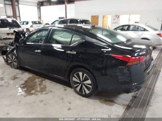 1N4BL4DW1NN346211 Nissan Altima Sv Intelligent Awd