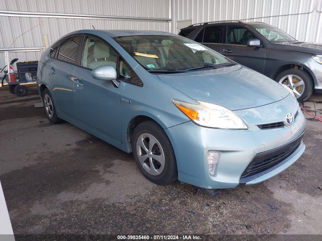 Toyota Prius Two 2015 JTDKN3DU0F1985749 головне зображення