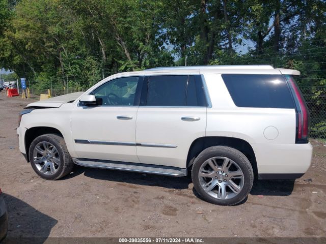 1GYS3BKJ2FR201060 Cadillac Escalade Luxury