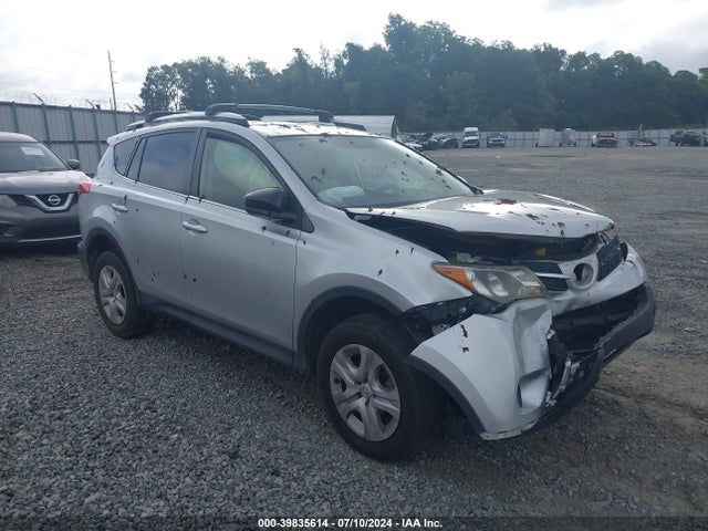 Toyota RAV4 LE 2014 JTMZFREV4E5018588 головне зображення