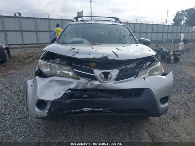 Toyota RAV4 LE 2014 JTMZFREV4E5018588 Image 12