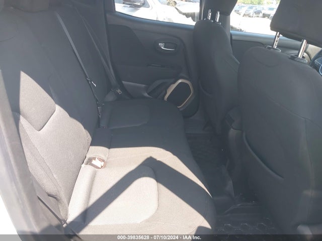 ZACCJABT5FPB30219 Jeep Renegade Latitude
