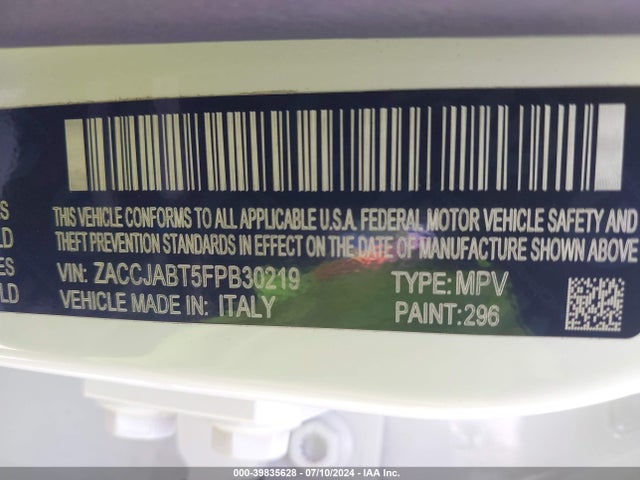 ZACCJABT5FPB30219 Jeep Renegade Latitude