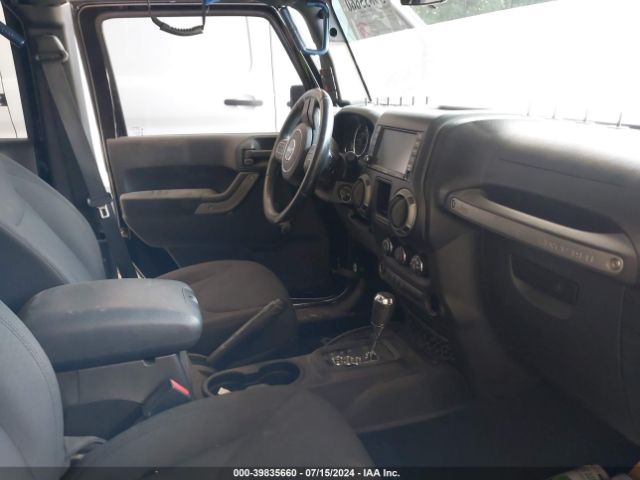 1C4BJWDG5FL731191 Jeep Wrangler Unlimited Sport