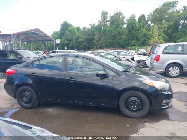 KNAFK4A68G5569882 KIA FORTE LX