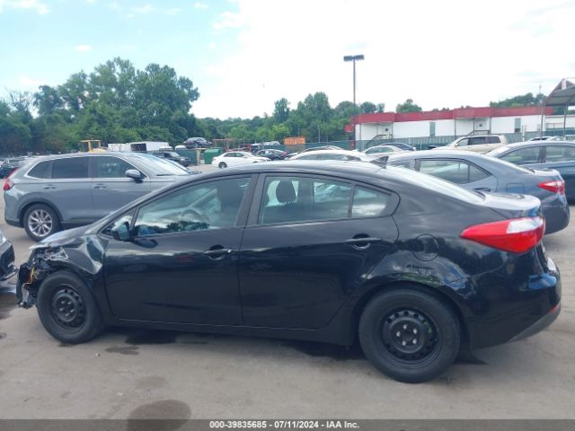 KNAFK4A68G5569882 KIA FORTE LX