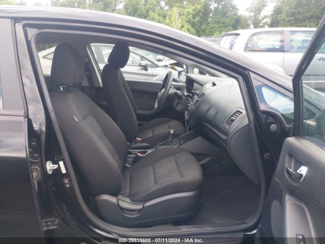 KNAFK4A68G5569882 KIA FORTE LX