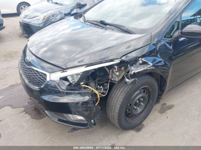 KNAFK4A68G5569882 KIA FORTE LX