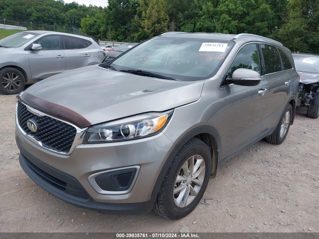 KIA Sorento 3.3l Lx 2016 5XYPG4A56GG110955 Image 2