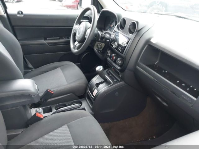 1C4NJRBB2GD501304 Jeep Patriot Sport