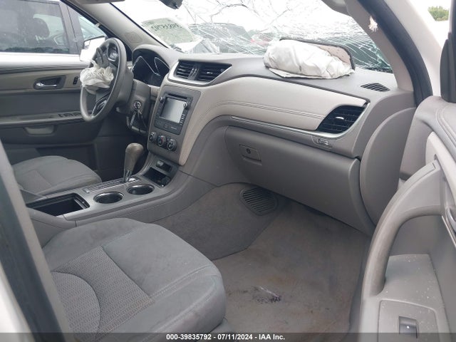 Chevrolet Traverse Ls 2014 1GNKRFED5EJ250517 Image 5