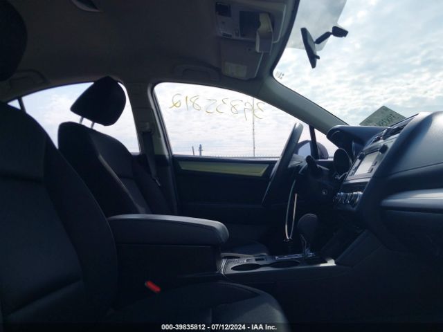 4S3BNAA6XG3010918 Subaru Legacy 2.5i