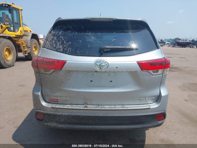 Toyota Highlander Xle 2019 5TDJZRFH8KS606030 Image 16