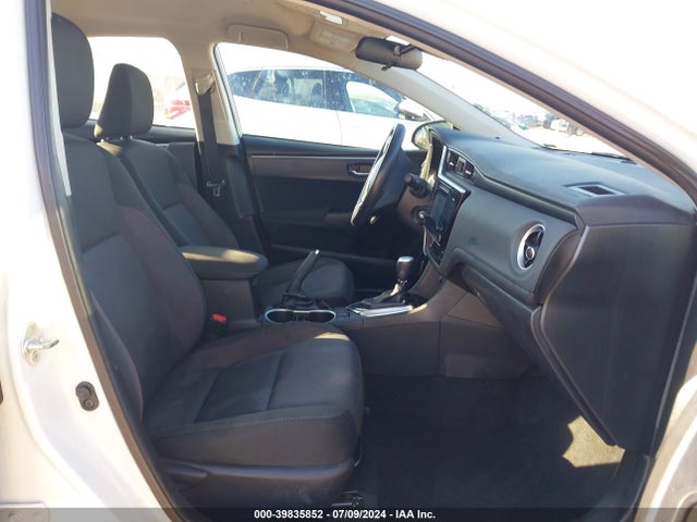 Toyota COROLLA LE 2017 5YFBURHE4HP730593 Image 5