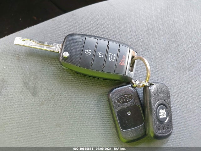 KIA Optima Lx 2015 5XXGM4A76FG382905 Image 11