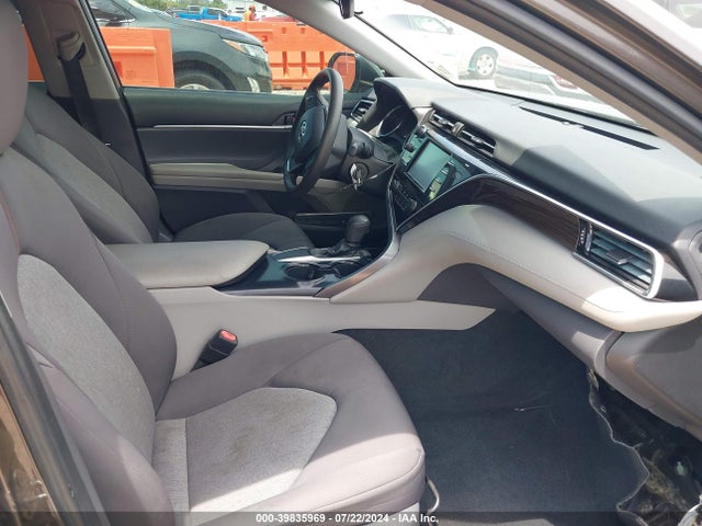 Toyota CAMRY LE 2018 4T1B11HK4JU048222 Image 5