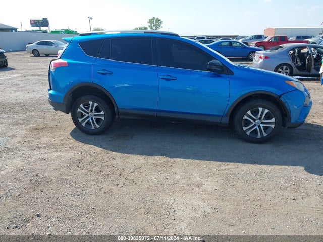 Toyota RAV4 LE 2018 JTMBFREV5JJ191541 Image 13